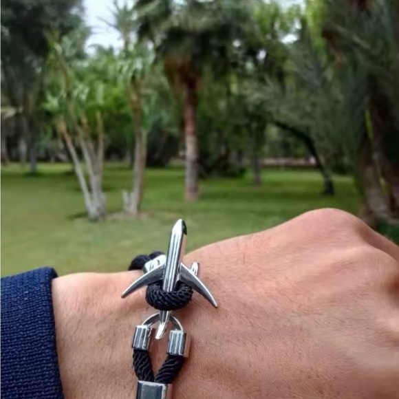 New Airport Rope Bracelet - Picture 2 of 3